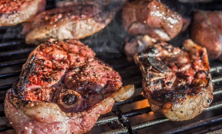 Beter minder vlees eten, dan over een paar jaar niks meer